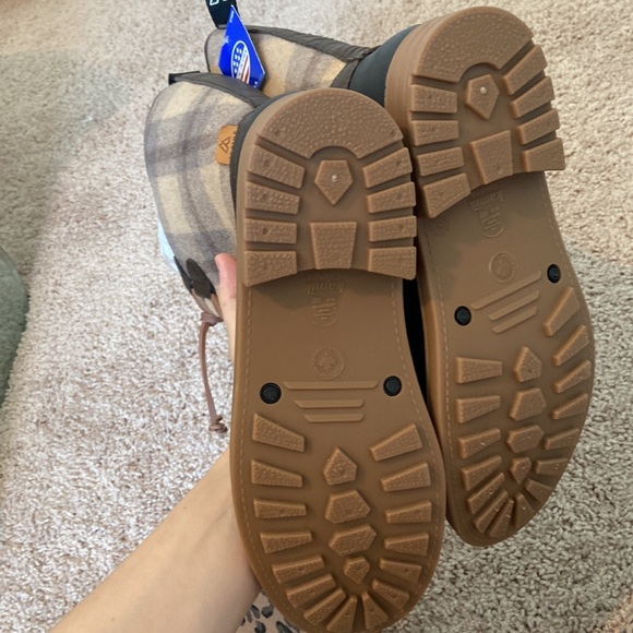 Alpine boots - Picture 3 of 5